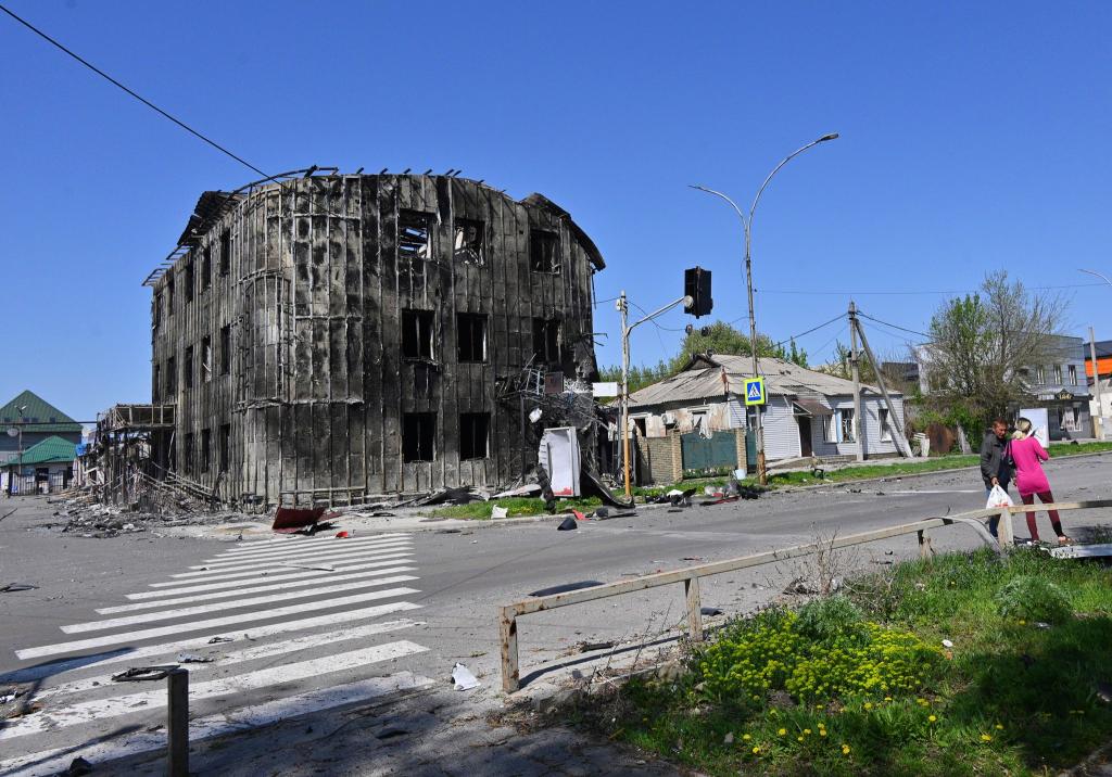 Bergarbeiterstadt Pokrowsk im Donezker Gebiet ist seit einem Jahr umkämpft und mittlerweile stark zerstört. (Archivbild) - Foto: Michael Shtekel/AP/dpa