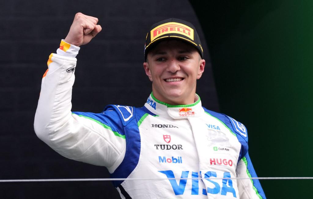 Isack Hadjar wird der neue Teamkollege von Max Verstappen. (Archivbild) - Foto: Bradley Collyer/PA Wire/dpa