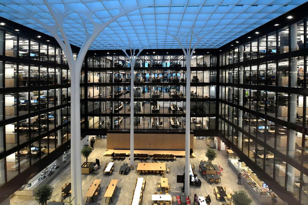 Amazon hat eine neue Deutschlandzentrale in München eröffnet - Foto: -/Amazon/dpa