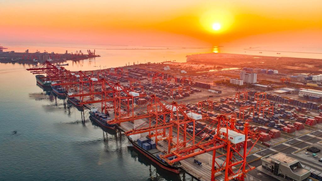 Chinas Wirtschaftsleistung lebt vom Export. (Symbolbild) - Foto: Liu Mancang/XinHua/dpa