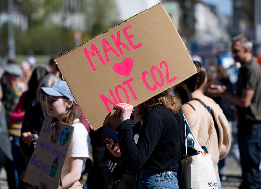 Die EU setzt sich neues Ziel für weniger Treibhausgasemissionen. (Archivbild) - Foto: Sven Hoppe/dpa