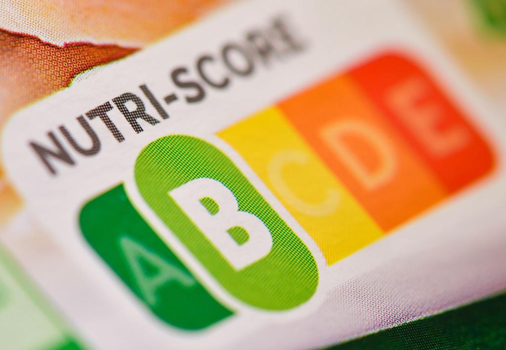 Laut einer Umfrage im Auftrag von Foodwatch ist der «Nutri-Score» inzwischen breit bekannt. (Symbolbild) - Foto: Patrick Pleul/dpa-Zentralbild/dpa