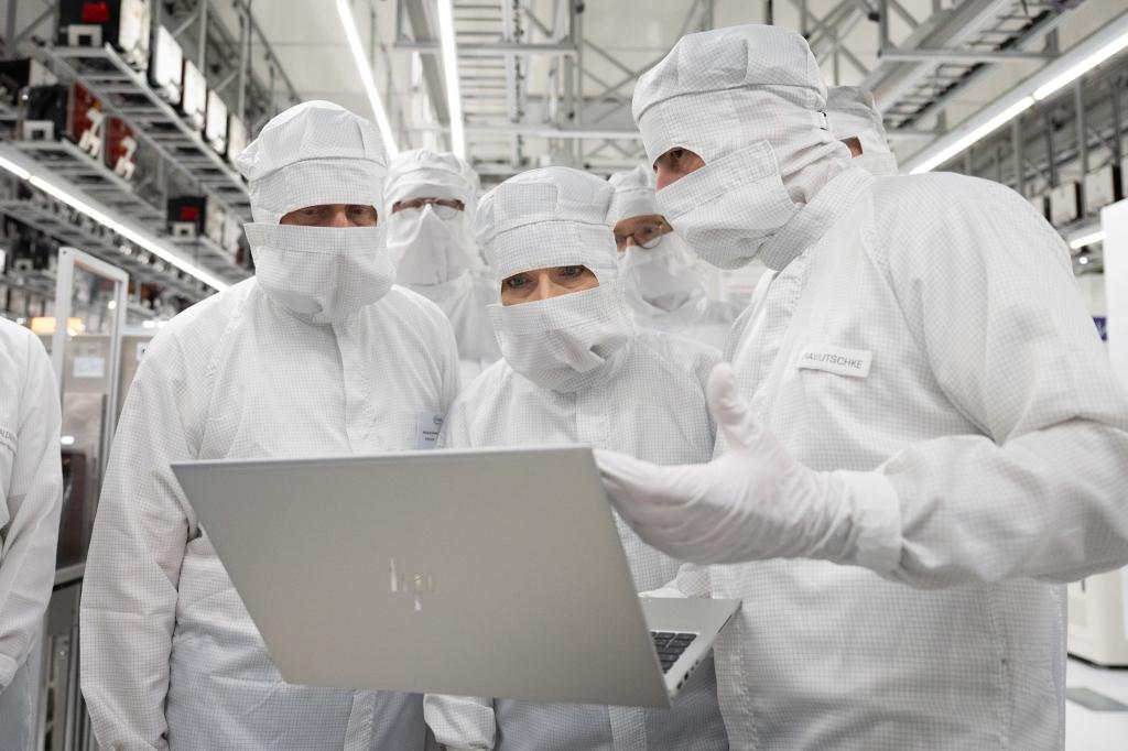 Mikrochips sind für zahlreiche Wirtschaftszweige unverzichtbar. (Symbolbild) - Foto: Sebastian Kahnert/dpa