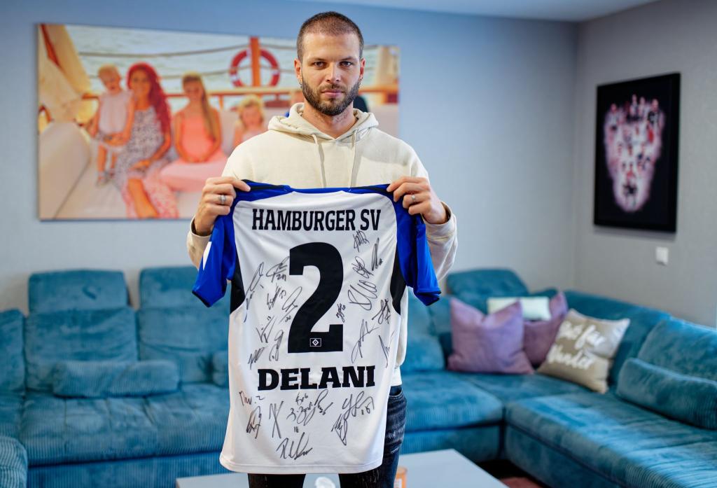 Dennis Diekmeier und seine Frau Dana sprechen über die schwere Krebserkrankung von Tochter Delani. - Foto: Uwe Anspach/dpa