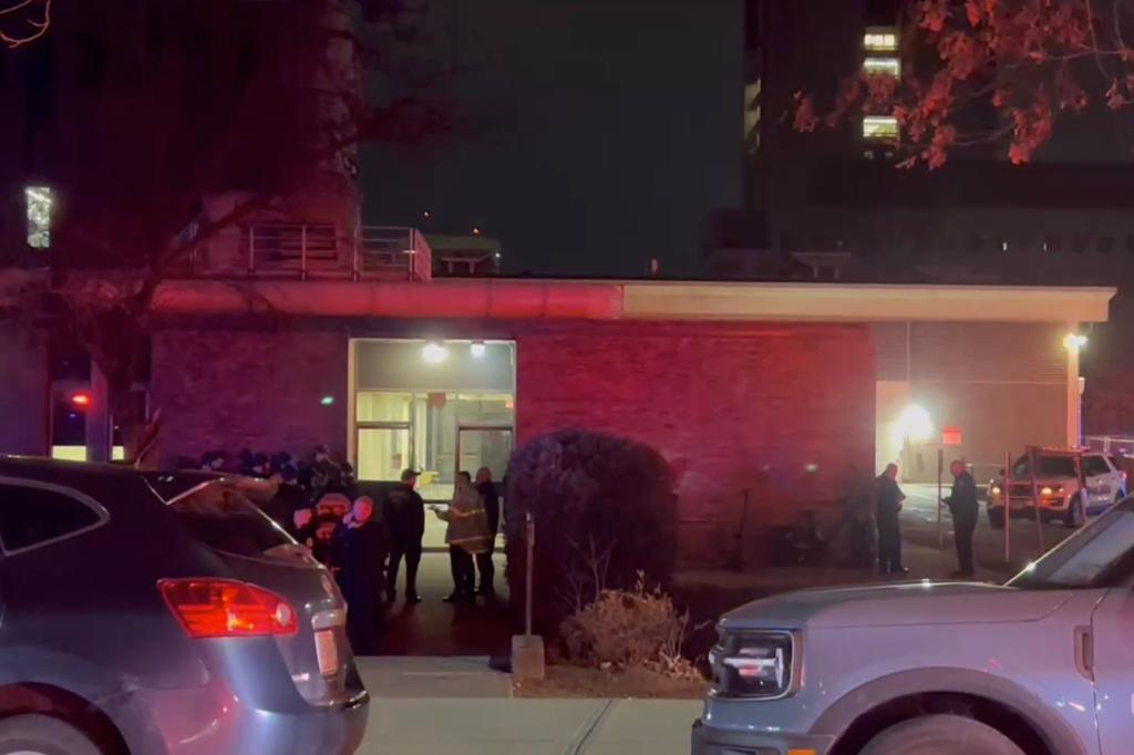 Auf dem Campus der Brown University fallen Schüsse. Es gibt auch Todesopfer. - Foto: Kimberlee Kruesi/AP/dpa