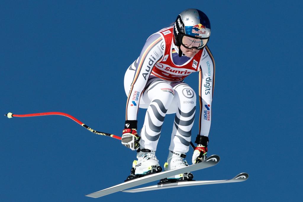 Emma Aicher zeigte im zweiten Rennen von St. Moritz eine famose Fahrt. - Foto: Gabriele Facciotti/AP/dpa