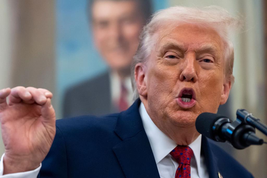 Trump will zehn Milliarden Dollar von der BBC erstreiten. - Foto: Alex Brandon/AP/dpa