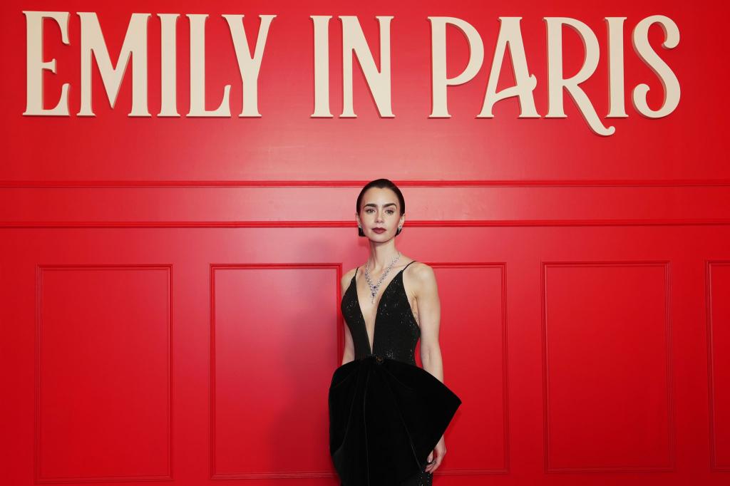 Statt in Paris ist die junge Protagonistin Emily zu Staffelbeginn in Rom. (Archivbild) - Foto: Aurelien Morissard/AP/dpa