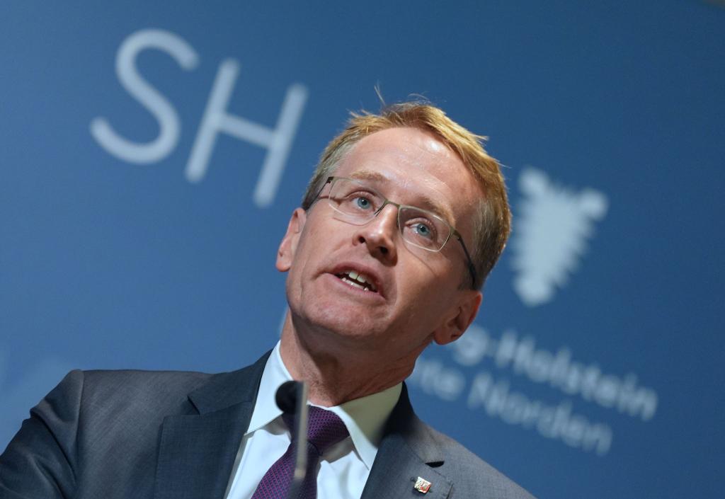 CDU-Ministerpräsident Daniel Günther will eine über den Bundesrat eine Zuckersteuer durchsetzen. (Archivbild) - Foto: Marcus Brandt/dpa