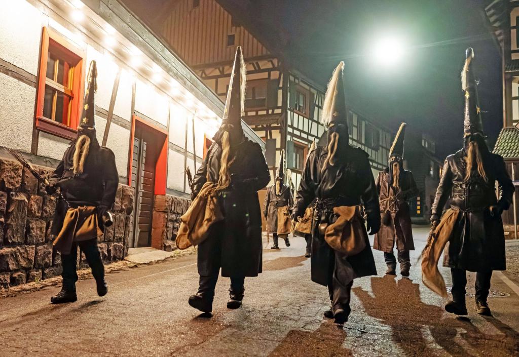 Reichental in Gernsbach: Belzemärtel halten alte Tradition lebendig - Foto: Uli Deck/dpa