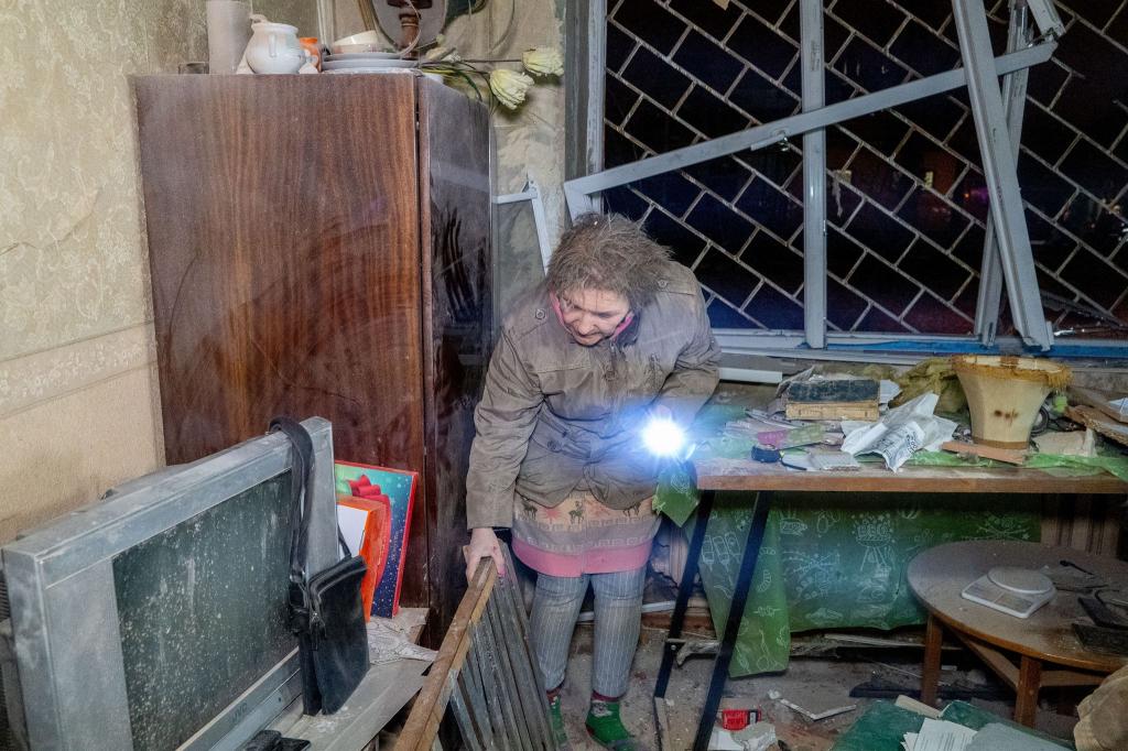 Verwüstung nach russischem Luftangriff - Foto: Andrii Marienko/AP/dpa