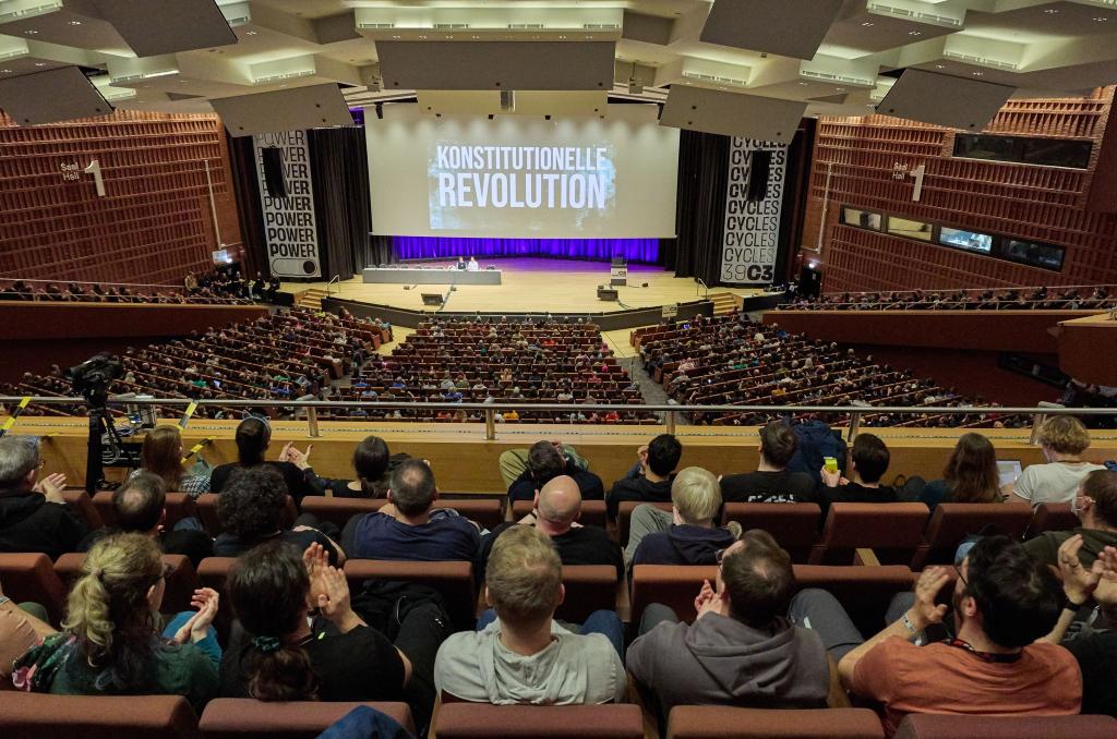 Ein Bündnis hat einen «digitalen Unabhängigkeitstag» ausgerufen. - Foto: Georg Wendt/dpa