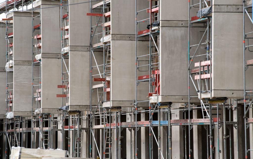 Wer in München eine Eigentumswohnung kaufen will, blutet finanziell auch als Besserverdiener. Im deutschlandweiten Schnitt jedoch ist der Kauf einer Wohnung laut Interhyp bezahlbarer geworden. (Symbolbild) - Foto: Sven Hoppe/dpa