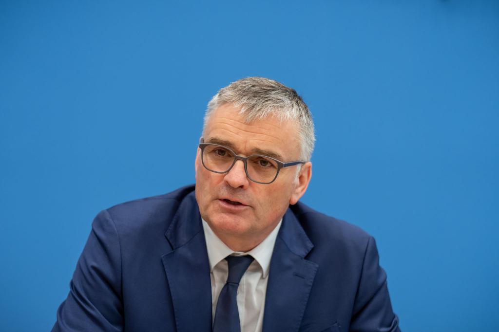 Die Bundesregierung äußert sich nun etwas klarer als bisher zum US-Vorgehen gegen Venezuela. - Foto: Michael Kappeler/dpa