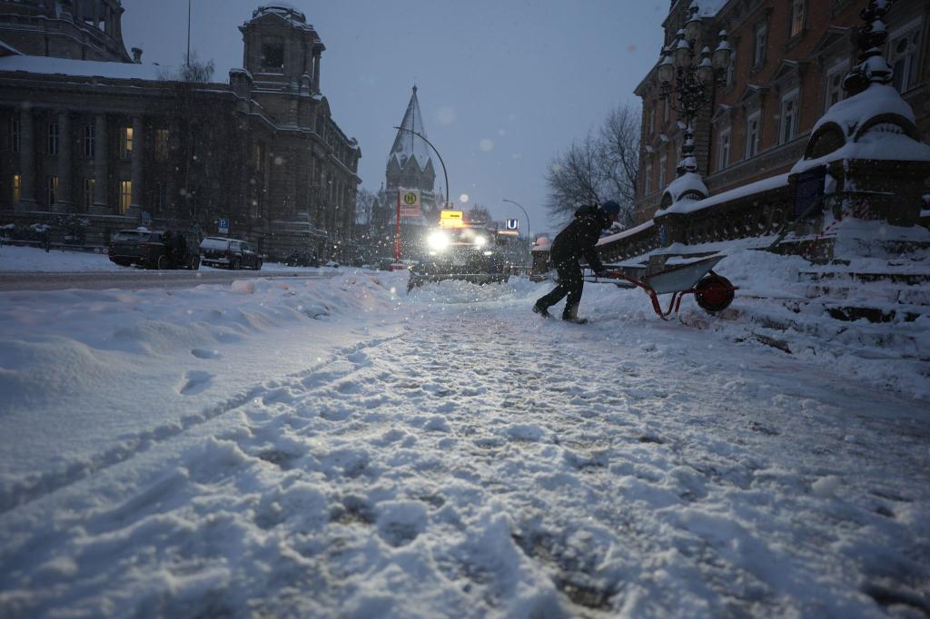 Wo gibt es Neuschnee? - Foto: Marcus Brandt/dpa