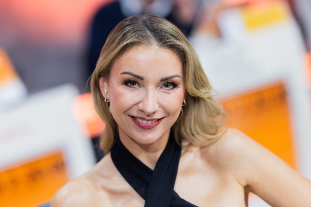 Die Sängerin ist Kandidatin bei der neuen Staffel von «Let's Dance». - Foto: Rolf Vennenbernd/dpa