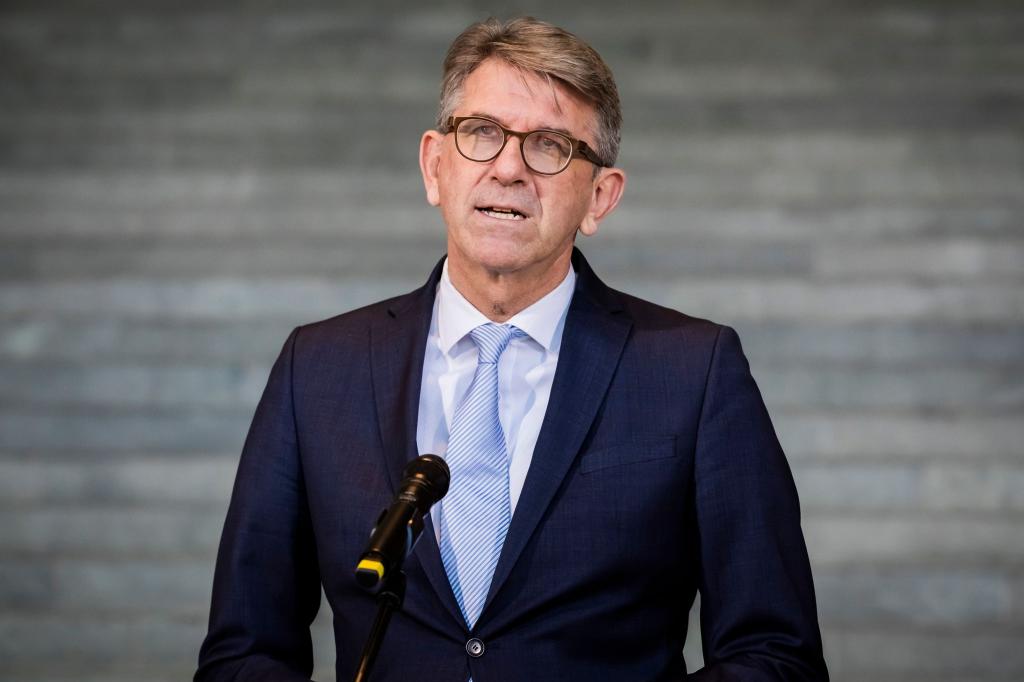 Kulturstaatsminister Wolfram Weimer sieht Chancen auf eine Demokratisierung in Venezuela. (Archivbild) - Foto: Christoph Soeder/dpa