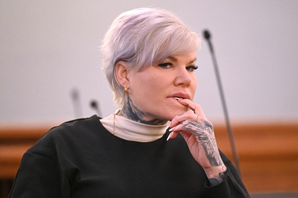 Hitlergruß-Vorwurf: Geldstrafe für Melanie Müller gefordert - Verteidigung will Freispruch - Foto: David Hammersen/dpa