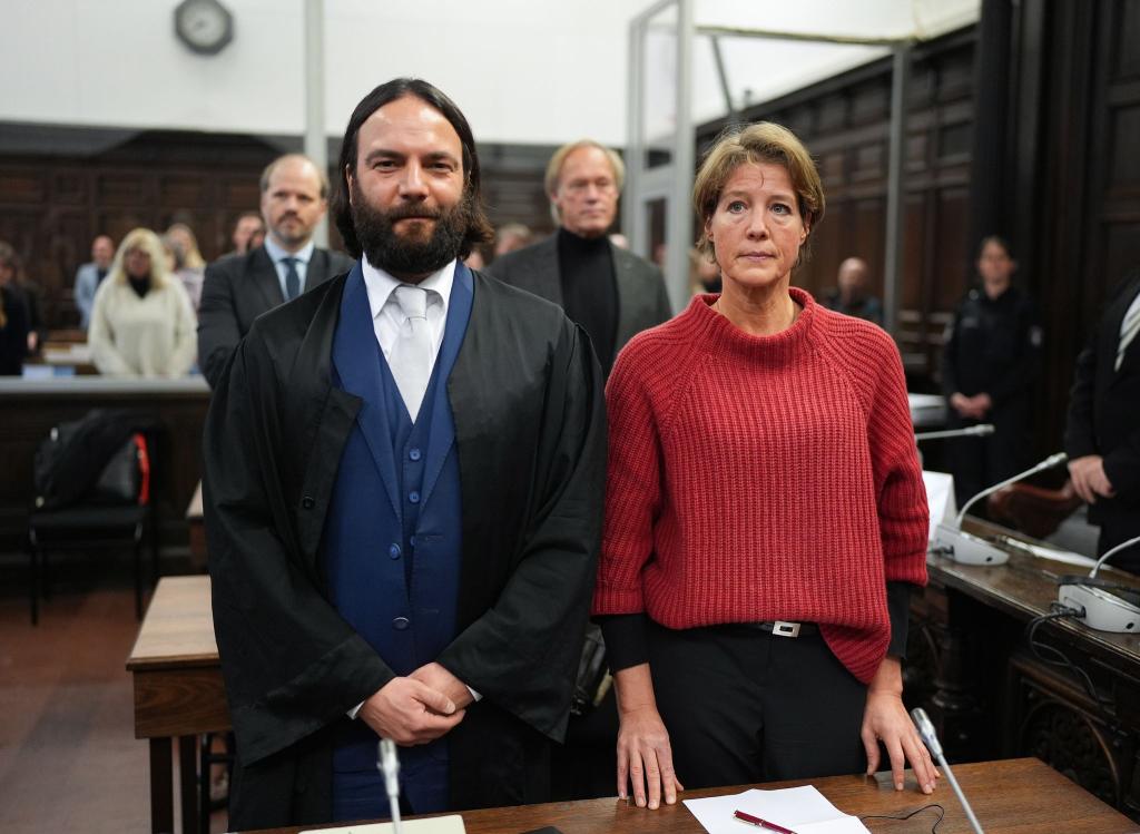 Christina Block ist eine von sieben Angeklagten im Prozess vor dem Landgericht. - Foto: Marcus Brandt/dpa-Pool/dpa