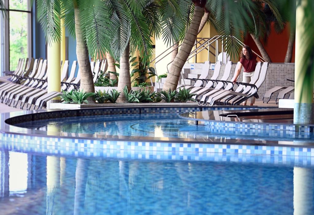 In der Havel-Therme in Werder hat es nach Angaben von Geschäftsführer Andreas Schauer Probleme mit gewaltbereiten Männergruppen gegeben. (Archivfoto) - Foto: Soeren Stache/dpa-Zentralbild/dpa