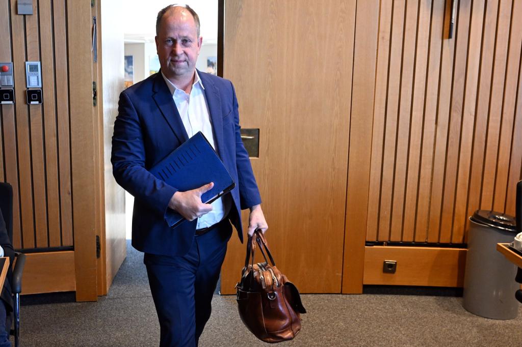 Der FDP-Politiker Joachim Stamp hatte von der Ampel-Regierung den Auftrag, Migrationsabkommen mit Herkunftsstaaten abzuschließen, um Arbeitsmigration zu fördern und Abschiebungen zu erleichtern. (Archivfoto) - Foto: Federico Gambarini/dpa