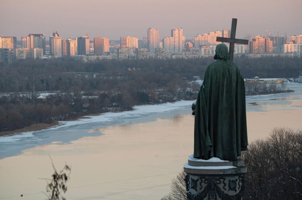 Besonders im Winter treffen die russischen Drohnenangriffe auf die Energieinfrastruktur die Ukraine schwer. (Archivbild) - Foto: Danylo Antoniuk/Ukrinform/dpa