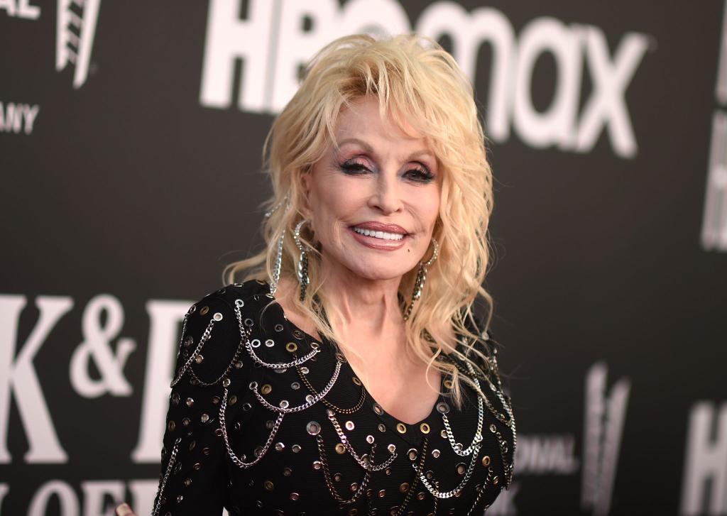Dolly Parton wird 80. (Archivbild) - Foto: Richard Shotwell/Invision via AP/dpa