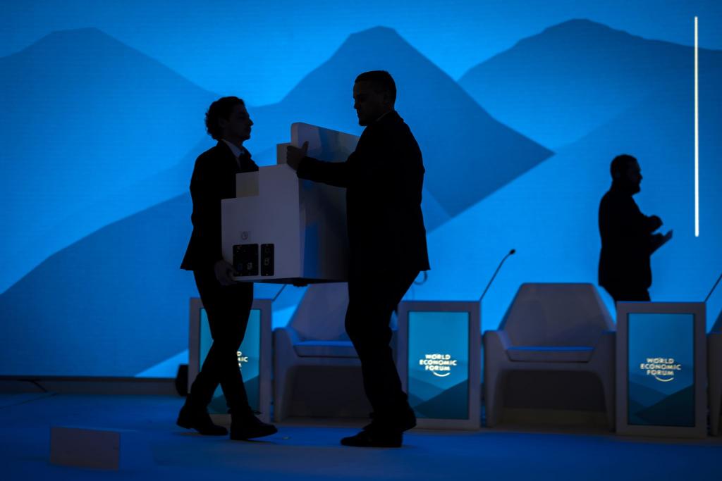 Stimmung unter Firmenchefs trübt sich ein. - Foto: Michael Buholzer/KEYSTONE/dpa