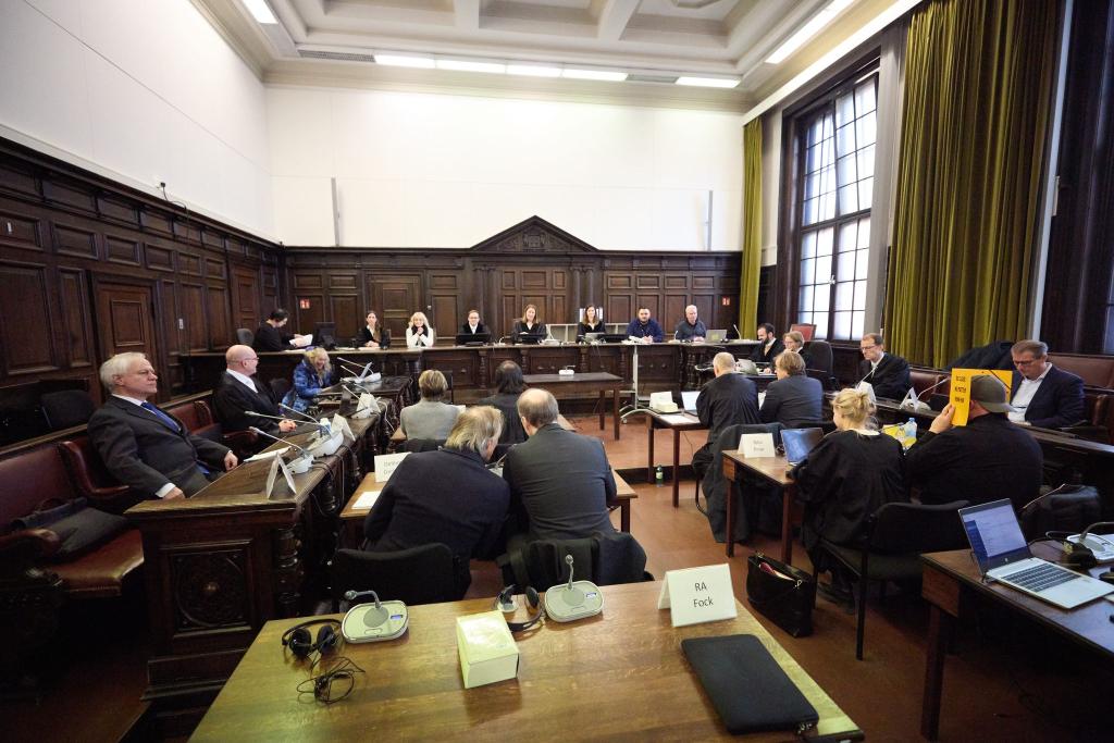 Der mutmaßliche Entführer sagt bereits zum fünften Mal aus. - Foto: Georg Wendt/dpa Pool/dpa