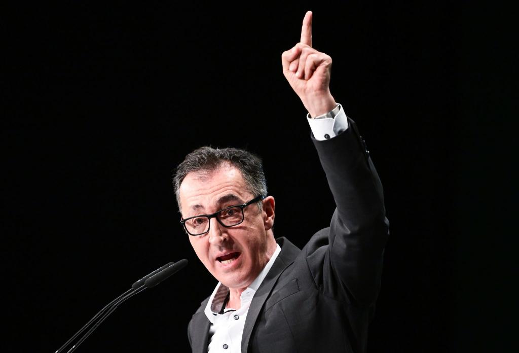 Der baden-württembergische Spitzenkandidat Cem Özdemir reagierte verschnupft. - Foto: Bernd Weißbrod/dpa