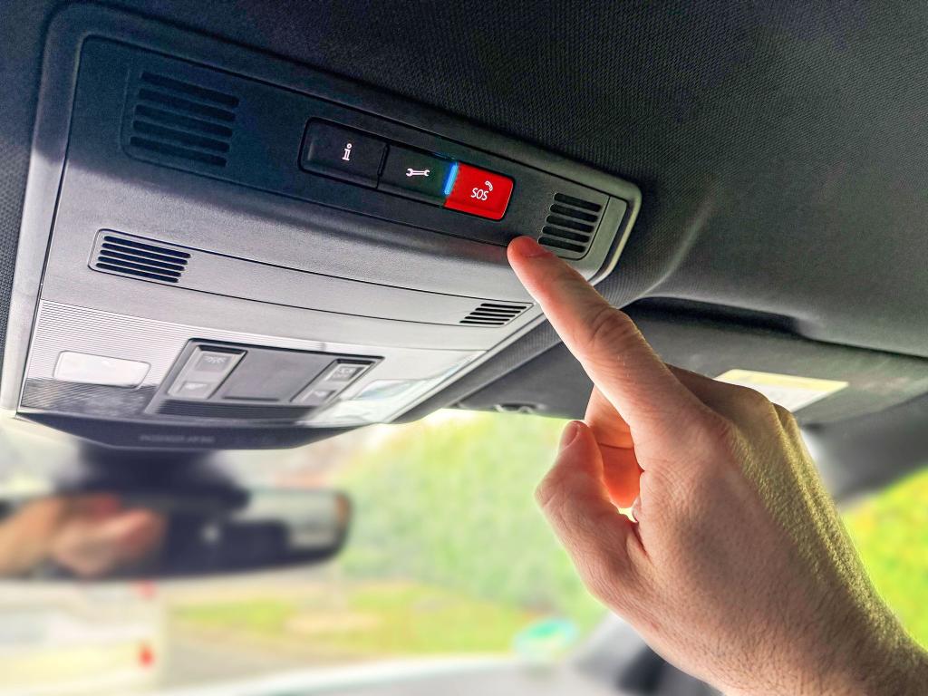 Das automatische Notrufsystem eCall für Kraftfahrzeuge hat bereits viele Leben gerettet. - Foto: Florian Streicher/O2 Telefónica/dpa