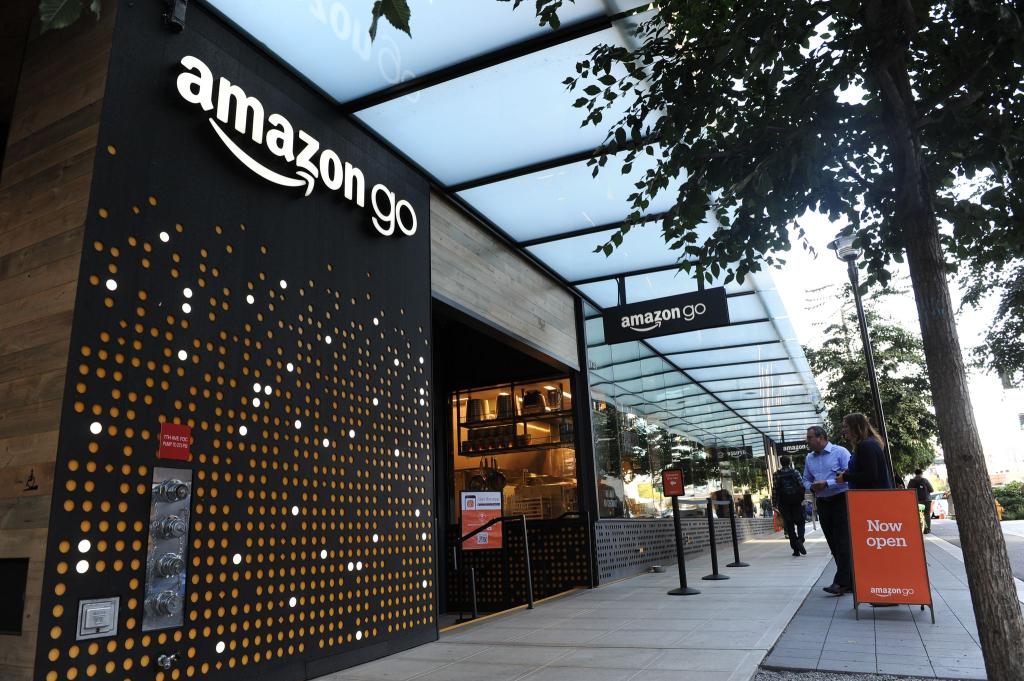 Die Geschäfte von Amazon Go kamen ohne Kassen aus. (Archivbild) - Foto: Andrej Sokolow/dpa